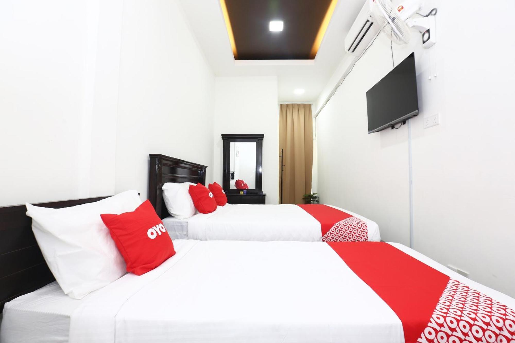 Super Oyo 89678 Ady Hotel Куала-Тренгану Екстер'єр фото