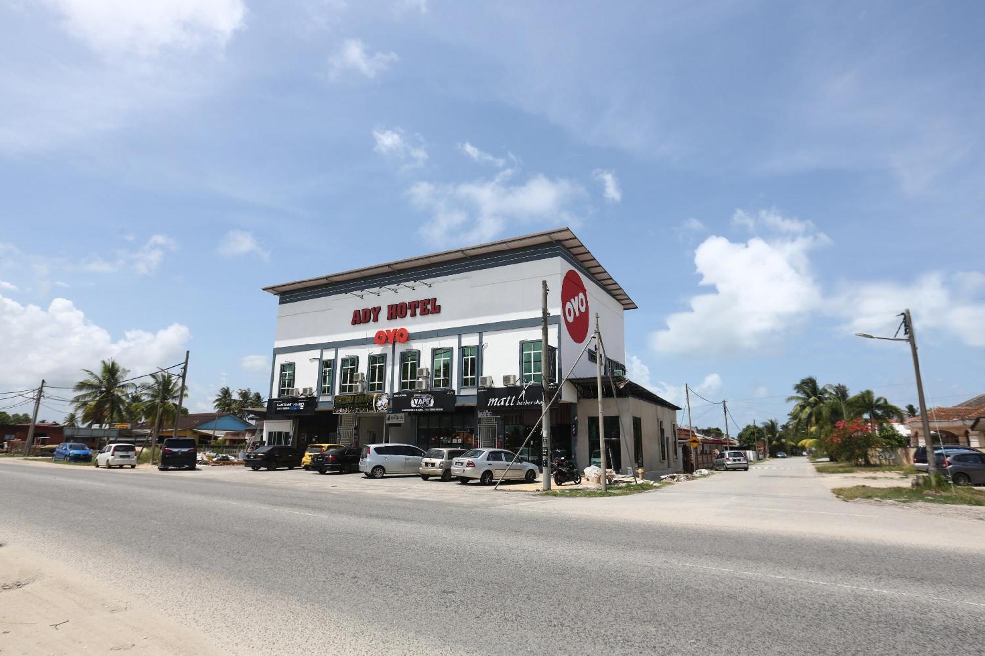 Super Oyo 89678 Ady Hotel Куала-Тренгану Екстер'єр фото