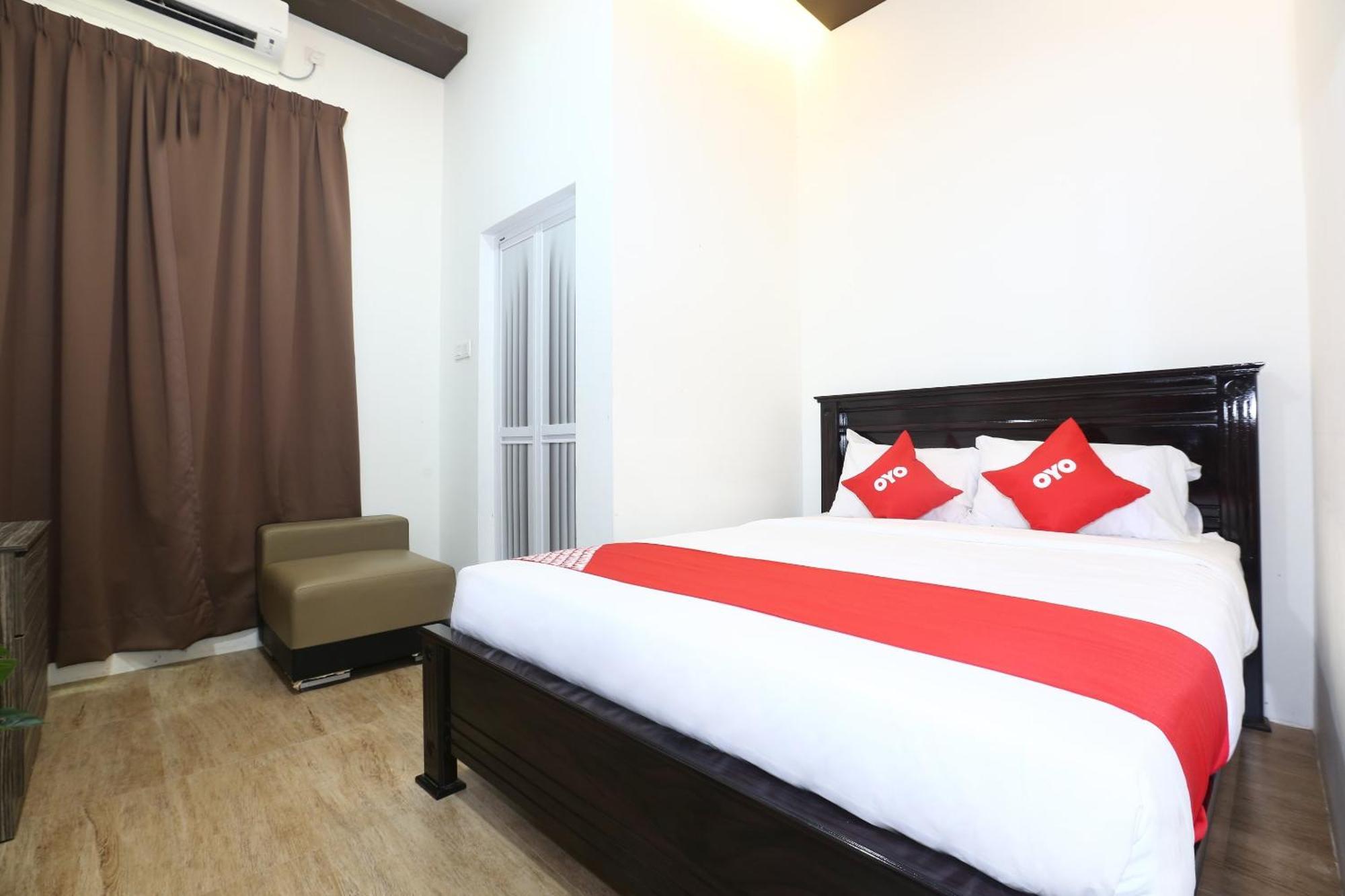 Super Oyo 89678 Ady Hotel Куала-Тренгану Екстер'єр фото